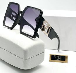 Fashion Classic Designer Sunglasses For Men Women Luxury Polarised Pilot Oversized Sun Glasses UV400 Eyewear PC Frame Polaroid Lens 704704