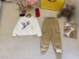 designer baby autumn Sets kids Tracksuits Size 100-150 CM 2pcs Basketball sports graphic printed sweater and khaki casual pants Aug14