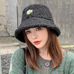 Berets Korean Daisy Embroidery Faux Fur Bucket Hats Winter Women Hat Thicken Warm Female Cashmere Fisherman Lady Panama Cap Fashion