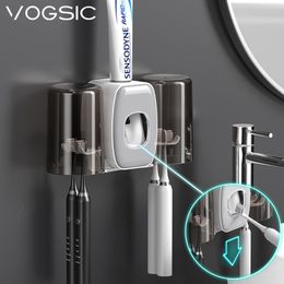 Toothbrush Holders VOGSIC Toothbrush Holder Automatic Toothpaste Dispenser Squeezer Toothpaste 2 Cups Storage Organiser Bathroom Accessories Set 230820