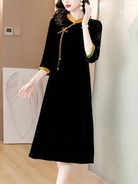 Casual Dresses Autumn Black Velvet Thick Elegant Long Dress Women Korean Vintage Hepburn Luxury Evening 2023 Fashion Bodycon Party