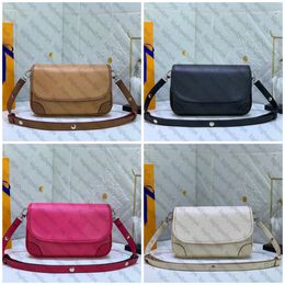 Classic Retro Women's Shoulder Bag Designer High Quality Leather Handbag Crossbody Bag Versatile Small Square Bag Women's Handbag Free Shipping