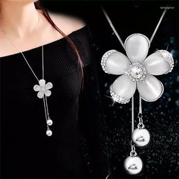 Pendant Necklaces Vintage Big Opal Five Petal Flower For Women 2023 Gothic Punk Clothe Female Sweater Chain S