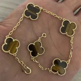 four leaf clover Bracelet Made of natural shells and natural agate Gold Plated 18K designer for woman T0P quality official reproductions luxury 001D