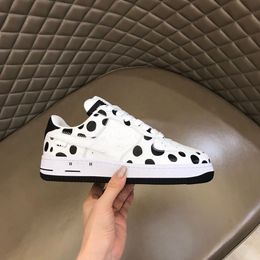 luxury designer shoes casual sneakers breathable Calfskin with floral embellished rubber outsole very nice mkjlll000000003