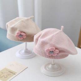 Caps Hats Solid Colour Flower Hat Winter Warm Knitted Beanie Cap for Infant Girls Korean Toddler Princess Artist Painter 230818