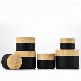 Storage Bottles 200pcs/lot 5G/10G/15G/20G/30G/50G High-grade Cosmetic Jar Wood Cover Frosted Blackglass Jars For Packaging 0.5 Oz 1oz