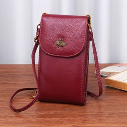 Classic First Layer Leather Phone Bag Women's New Fashion Bee Leather Women's Small Bag Crossbody Bags Women's Coin Purse