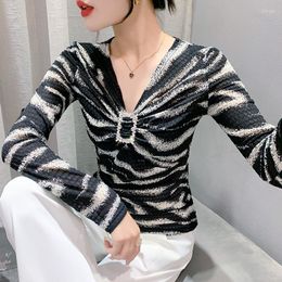 Women's T Shirts 2023 Autumn Winter Long Sleeved Fashion Casual V-Neck Diamond Stripe Tops Blusas