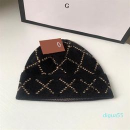 Designer Knitted Hat 5 Colours Luxury Letter Cashmere cap Casual Classic Cool Boy Women Mens Fitted Baseball Caps248A