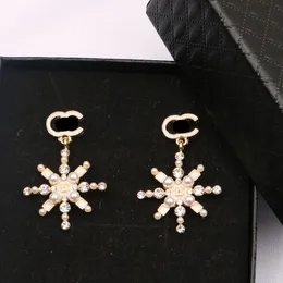 8076 Hot selling 18K gilded 925 silver luxury brand designer letter stud geometry famous female circular crystal diamond pearl earrings wedding party