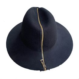 Wide Brim Hats Bucket Zipper shallow fedora hat retro Woollen ladies European punk chain novelty flat cap men street fashion wild trend 230821