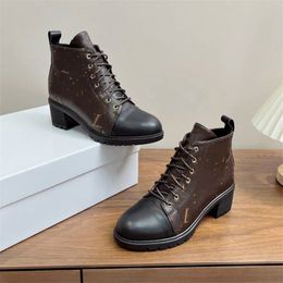 Luxury design Boots 2023 Luis fashionable Women business work decoration anti slip knight boots Martin boots casual sock boots vuttonity 04-08