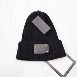 selling Winter designer beanie men women leisure knitting beanies patchwork head cover cap outdoor lovers fashion knitted cott2004