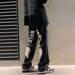 Men's Jeans Emo Men Harajuku Letter Embroidery Streetwear Alt Hip Hop Wide Leg Baggy Denim Pants Grunge Low Waist Trousers Y2223S