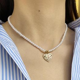 Pendant Necklaces Bohemian Love Heart Stained White Zircon Mosaic Imitation Pearl Necklace Finish Product Handmade Package