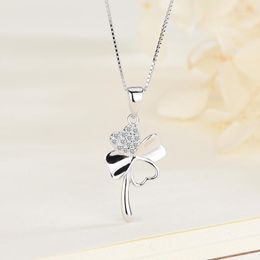 Pendant Necklaces Korean Version Of Initial Necklace Female Creative Simple Four-leaf Clover Clavicle Chain