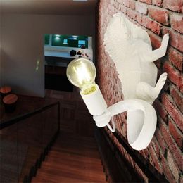 Wall Lamp Nordic Lizard Resin Decorative Lamps Living Room Study Bedroom Bedside White Animal Tabletop Decor Desk Lights Fixtures