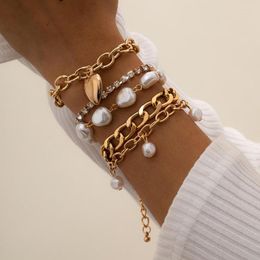 Link Bracelets Fashion Multi Layer Baroque Pearl Bracelet Luxury Love Heart Hanging Chain Set For Women Jewellery