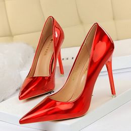 Fashion Metal Heel Super High Heel Shiny Lacquer Leather Shallow Mouth Pointed Head Sexy Nightclub Slim High Heel Single Shoe Size 34-43
