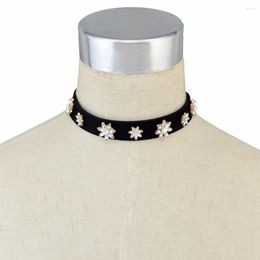 Choker Fashion Flower Shape Crystal Rhinestone Necklace Velvet Statement For Women Collares Chocker Jewellery Party Gift