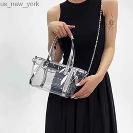 Totes FIRMRANCH Summer Trend Jelly Bag 2023 Fashionable Transparent Niche Design Handheld Tote Woman Shoulder Crossbody Purse Chain HKD230822