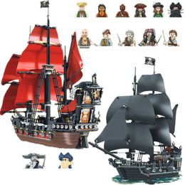 Blocks Of The Caribbean Ship Queen's Revenge Warship Black Pearl Sailboat Building Block Bricks MOC 4195 Assembly Toys Kid Gift 230821