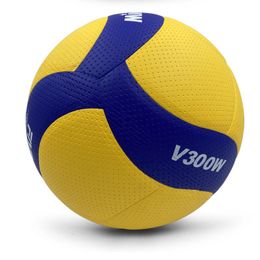 Balls Style High Quality Volleyball V200W V300W V320W V330W Competition Training Professional Game 5 Indoor Ball 230821
