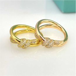 Rings for Women Jewellery Double t Shell Between the Diamond Ring Couple Foreign Trade Models Smile Shell Set T98eoesprbn