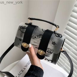 Totes Female Crossbody Bags Transparent Jelly Patchwork Graffiti Square Bag Fashion Metal Buckle Portable Messenger Bags HKD230822