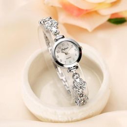 Wristwatches 2023 Fashion Women'S Small Dial Alloy Quartz Wristwatch Diamond Bracelet Casual Exquisite Watch