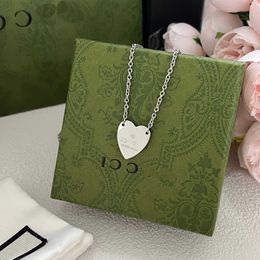 Cuore Gglies Designer di ciondoli di marca per donne Collane Sier Collana di gioielli semplici vintage Stile Lettera Accessori regalo