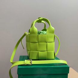 New woven basket bag designer bucket bags women shopping purse luxurys handbags leather hand shoulder bags Lady crossbody mini tote bag 230822