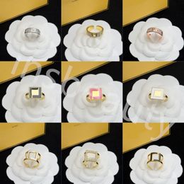 Série de marcas de designer de luxo Women Women UNISSEX com Abertura de diamante Ringos coloridos de esmalte elegantes jóias versáteis com caixa