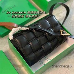 Cassettes Crossbody Bag BottegVenets Woven Crossbody Bag 7A Woven Handmade Brick Button Dumpling HaveHI7Nwith