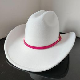 Berets Classic White Western Cowboy Hats For Men And Women Jazz Cocked Hat Rose Red Belt Accessories Big Brim Panama Knight