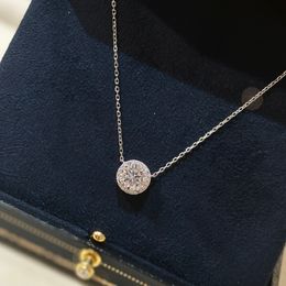 Lüks Kolye Kolye Soleste Marka Tasarımcısı S925 STERLING Gümüş Shinning Yuvarlak Zirkon Cazibesi Kısa Zincir Gergin Kadın Mücevherleri İçin Kutu Partisi Hediyesi