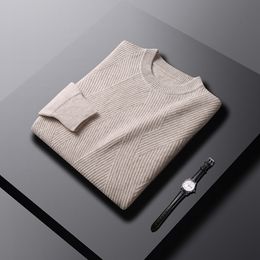 Men s Hoodies Sweatshirts Autumn and Winter Woollen Sweater Round Neck Thickened Pullover Korean Version Trend Solid Colour Knitted Underlay 230821