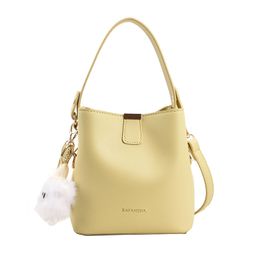 Retro Commuter Portable Water Bucket Bag Small Number Casual Straddle Shoulder Fashionable and High Grade