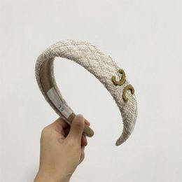 Korean Style Triumphal Arch Hair Hoop Designer Head Scarf Luxury Brand Plush Plaid Headband Knitting Vintage Sponge Letters Hairpi267d