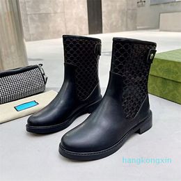 Fashion Spring and Autumn Printed Embossed Short Boots Designer Low Heel Beautiful Women Comfortable Boot Black Vintage Leather Work Martin Bootss