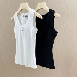 2024 Designer Womens T Shirts Summer Women Tops Tees Crop Top Embroidery Sexy Off Shoulder Tan Top Casual Sleeveless Top Shirts Solid Color Vest White And 311