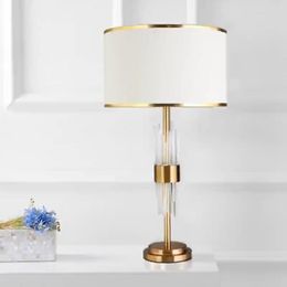 Table Lamps High Quality Simple Warm Golden Desk Lamp Modern Creative American Bedroom Lobby Lighting El Decorative