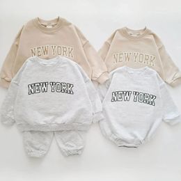 Rompers INS Kids Boys York Sweatshirt Jogger Pants Set Autumn Baby Girls Clothes Toddler Hoodie and 2 Pcs Outfit 230823