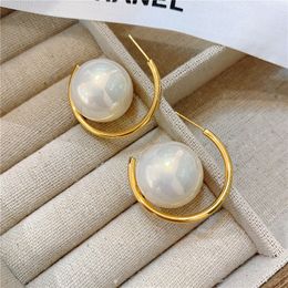 Stud Circle Hoop Earrings Vintage Big Pearl Gold Colour Round Earclip Women Temperament Elegant Jewellery Party Gift 230823