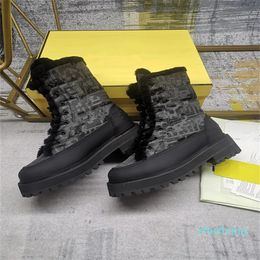 2023 Warm Boots Mini Half Snow Boot Ankle Boot Classic Winter Full Fur Fluffy Furry