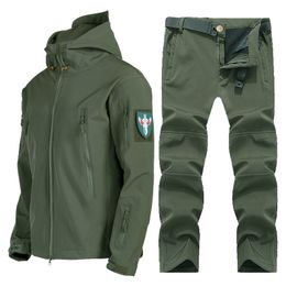 Men's Tracksuits Tactics Waterproof Sets Men Winter Soft Shell Fleece Jacket pants 2 Piece Set Thermal Military Windproof Hiking Suits 230822