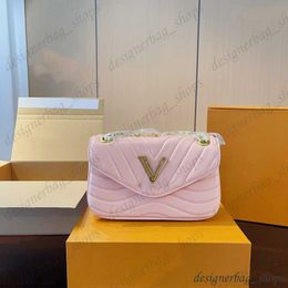 Top Crossbody Luxury Designer Chain Bag Handbag Shoulder Leather Bag Genuine Hundred V Logo Purse Pink Women's Wallet Fashion Satchels 230823