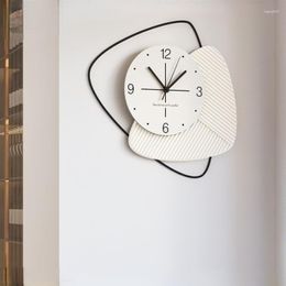 Wall Clocks Light Luxury Fashion Clock Decoration Living Room Hanging Watch Household Type Modern Simple Quiet Creative