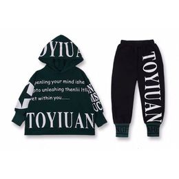 Clothing Sets Boy's suit spring and autumn children Korean letter hooded sweater casual color matching trousers twopiece 230823